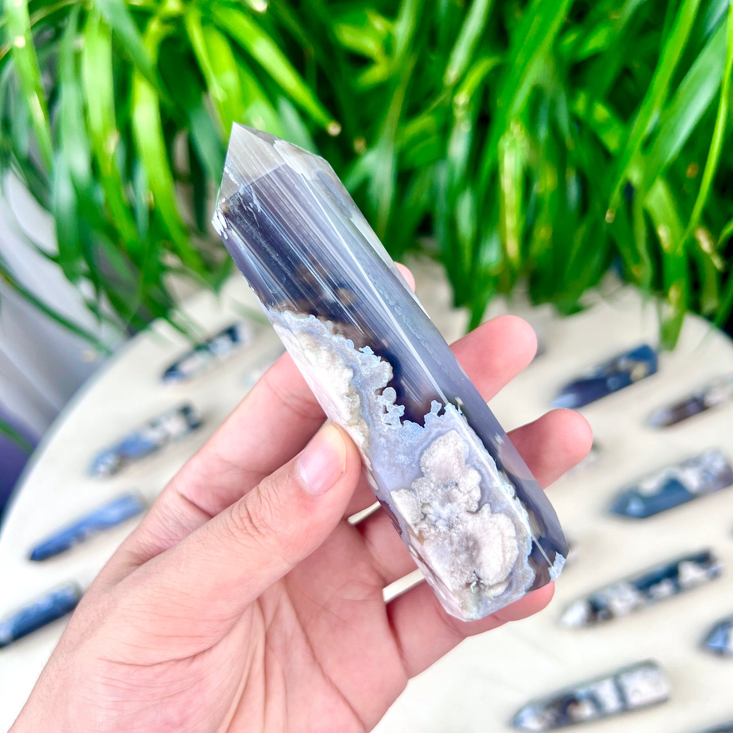 black flower agate tower
