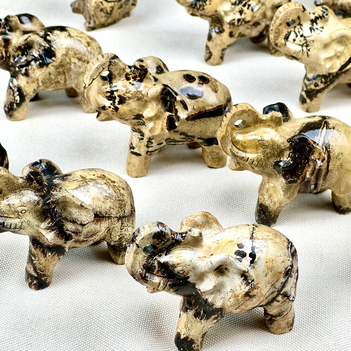 painting stone elephant and rabbite
