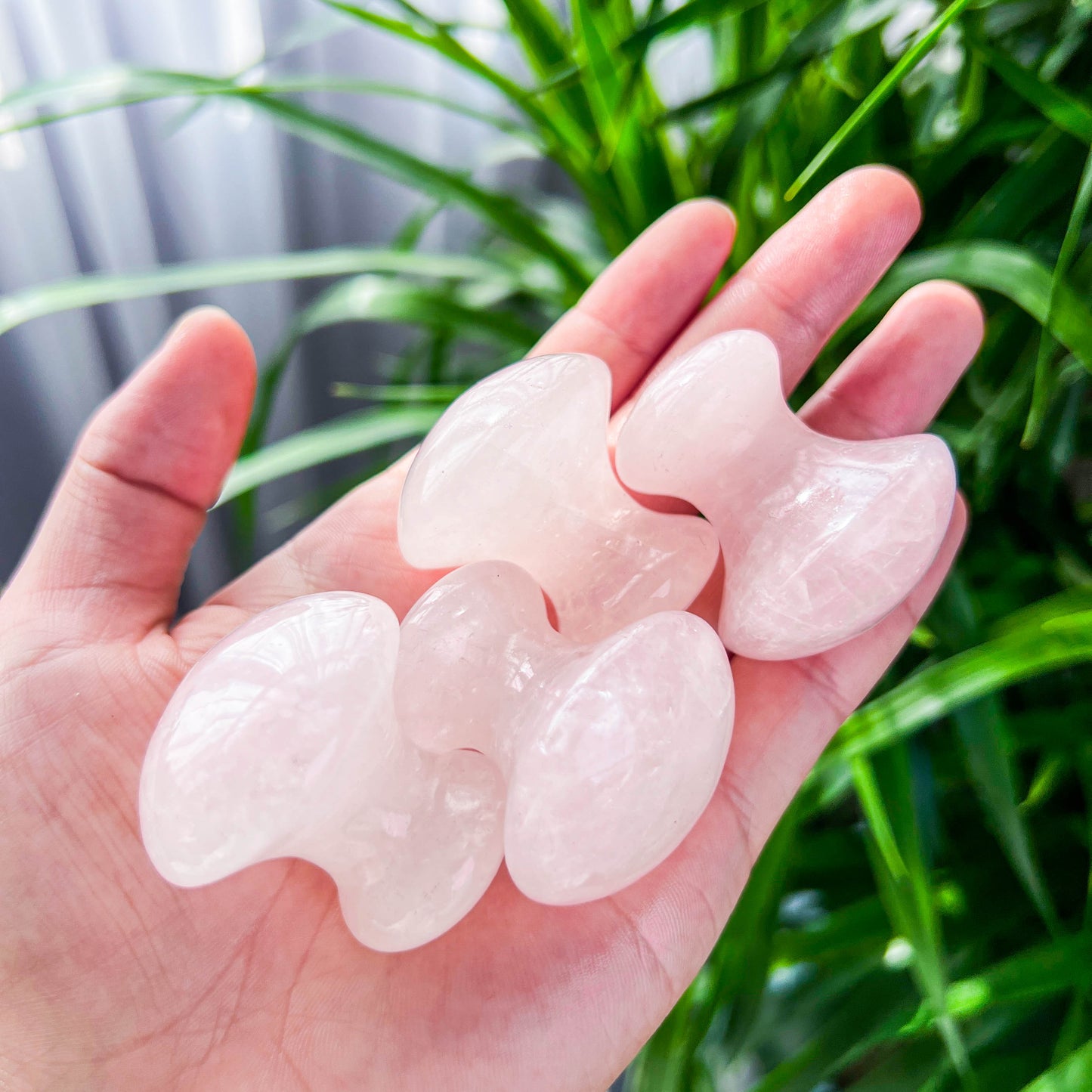 rose quartz mushrom massage bar